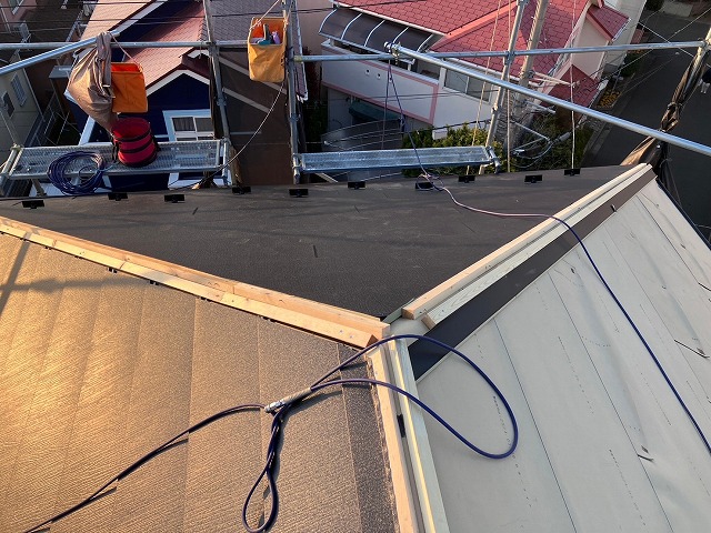 スーパーガルテクト　カバー工法